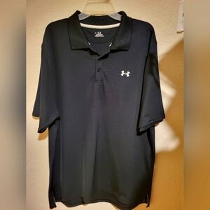2 Shirt Bundle XL Black and green UA heatgear Polo shirt